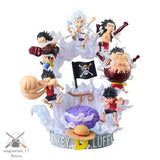 One Piece World Collectible Figure Premium - Monkey D. Luffy Special / World Collectible Figures x S.H.Figuarts Monkey D. Luffy